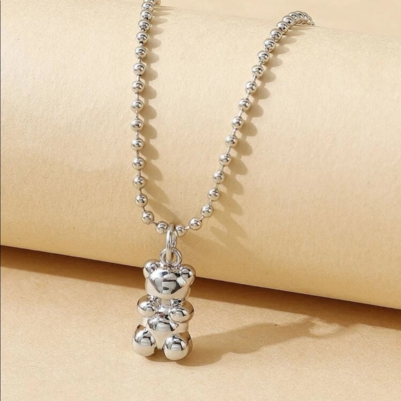 🧸 Style & Glamour Sparkling Silver Sugar Gummy Bear Pendant Necklace - NWT - Picture 1 of 6